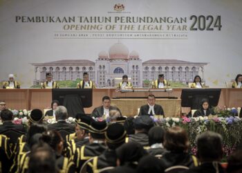 TUN Tengku Maimun Tuan Mat pada Majlis Pembukaan Tahun Perundangan 2024 di PICC Putrajaya. - UTUSAN/FAIZ ALIF ZUBIR