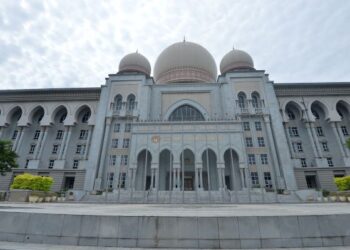 Mahkamah Persekutuan membenarkan rayuan Sister In Islam (SIS) Forum Malaysia berhubung keputusan Jawatankuasa Fatwa Negeri Selangor yang mengisytiharkan pertubuhan itu sebagai sesat dan menyeleweng daripada ajaran Islam.