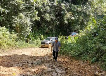 LALUAN tanah merah Kampung Buayan ke Pekan Donggongon di Penampang