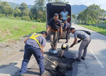KEADAAN jalan yang berlubang di Jalan Kampung Tarun-Broga, Lenggeng telahpun dibaiki pihak berwajib selepas mendapat aduan.