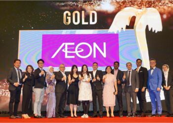 AEON terima Anugerah Emas Kategori Runcit Putra Brand Awards 2023