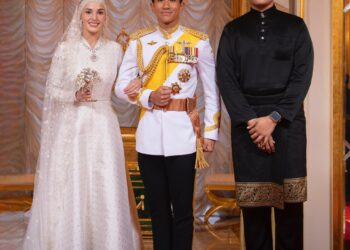 MUHAMMAD Firdaus Awang Teh mengabadikan kenangan bergambar dengan pasangan Diraja Brunei ini. - Ihsan Instagram Teh Firdaus/Muash Rosman