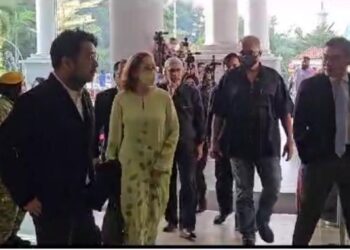 NA'IMAH Khalid tiba di Kompleks Mahkamah Kuala Lumpur pagi ini.