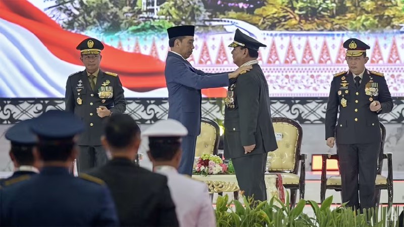 Pangkat jeneral empat bintang Prabowo dikritik