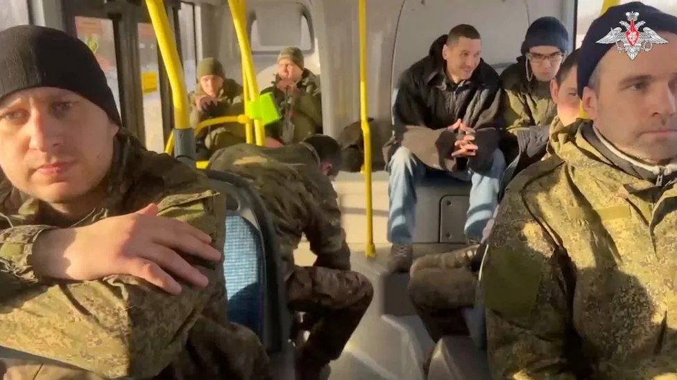 Russia, Ukraine bertukar ratusan tawanan perang