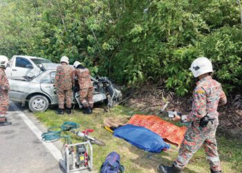 KEADAAN kemalangan melibatkan dua buah kenderaan yang meragut nyawa dua beradik di Jalan Kota Tinggi-Penawar berhampiran Felda Air Tawar 3, Kota Tinggi, Johor.