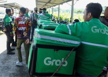 RAMAI rakyat Malaysia menyertai sektor pekerjaan gig sama ada sebagai pekerjaan utama mahupun untuk menambah pendapatan harian. – GAMBAR HIASAN