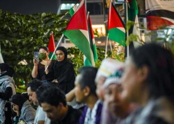 BANYAK sebab sebagai seorang Muslim untuk terus mencintai dan membela Palestin.