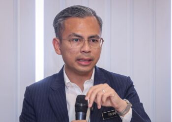 FAHMI FADZIL