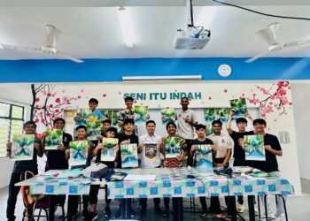 HASIL karya seni membuktikan bahawa 
kreativiti itu tiada sempadan. – GAMBAR 
RIZUAN SHAH HAPIPI