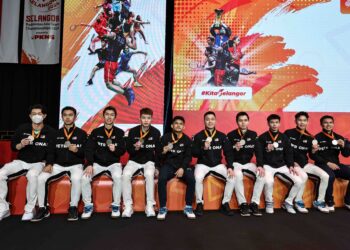 PASUKAN Malaysia  muncul naib juara Kejohanan Badminton Berpasukan Asia 2024 selepas tewas kepada China pada perlawanan akhir, kelmarin. - UTUSAN/AMIR KHALID