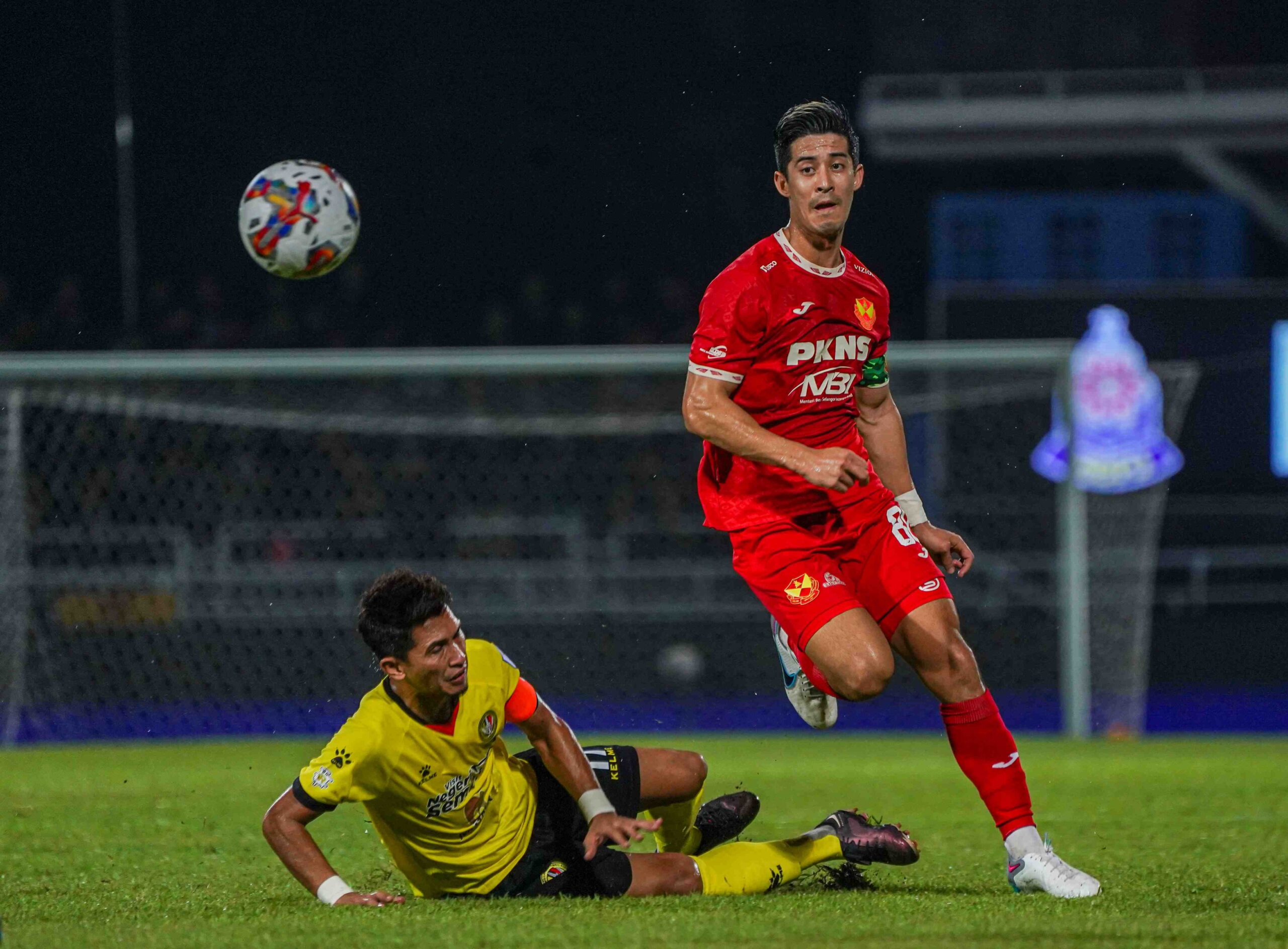 Selangor lepaskan Del Valle, Brendan