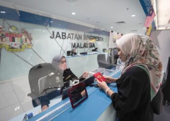 PEMBAHARUAN pasport menjadi antara penyumbang kutipan hasil oleh Jabatan Imigresen Malaysia (JIM).