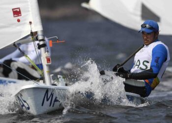 CABARAN getir buat Khairulnizam apabila terpaksa merebut enam slot terakhir untuk layak ke Sukan Olimpik di Kejohanan Last Chance Regatta di Hyeres, Perancis pada 18 hingga 27 April ini. - AFP