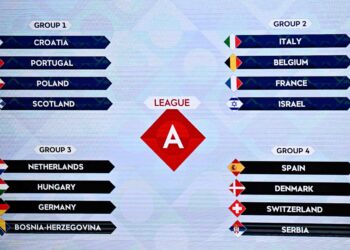 TAYANGAN skrin besar pada majlis undian Liga Negara-Negara UEFA 20204/25 di Maison de la Mutualite, Paris, semalam. - AFP