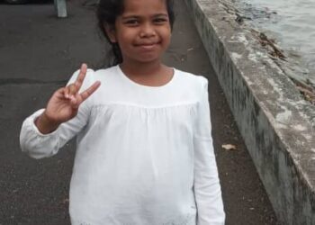 KELUARGA angkat Nur Zaidatul Husna Ridhwan Ashraff mencari ibu kandung kanak-kanak ini untuk membantu urusan dokumen pengesahan anak angkat.
