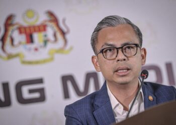 FAHMI FADZIL