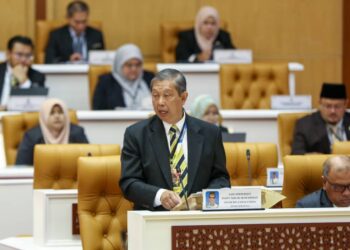 MOHAMMAD Nizar Jamaluddin menjawab soalan lisan pada Sidang DUN Perak di Bangunan Perak Darul Ridzuan di Ipoh - UTUSAN/MUHAMAD NAZREEN SYAH MUSTHAFA