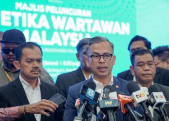 FAHMI FADZIL