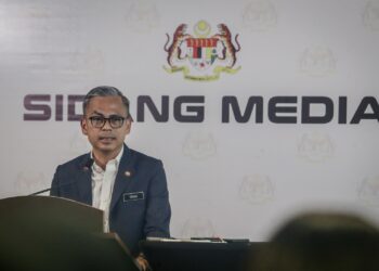 FAHMI FADZIL