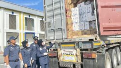 5,000 botol air zam zam bernilai RM1.3 juta cuba diseludup