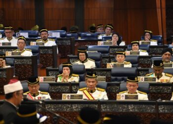 SEBAHAGIAN ahli Parlimen yang menghadiri Istiadat Pembukaan Penggal Ketiga Majlis Parlimen Ke-15 di Parlimen, hari ini. - GAMBAR JABATAN PENERANGAN MALAYSIA