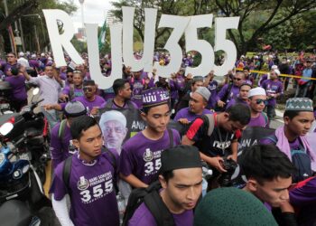 ORANG ramai berhimpun di Padang Merbok di ibu negara sewaktu menyokong usul pindaan Akta Mahkamah Syariah (Bidang Kuasa Jenayah) 1965 pada tahun 2017 lalu.