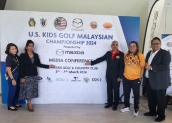C. SIVANANDAN (tiga dari kanan) bersama Rekha Shan (dua, kiri) dan Megat Mohd. Shahrin (dua, kanan), Sara Ismail (kiri) dan Nor Afendi Mohd. Razlan selepas sidang akhbar kejohanan US Kids Golf Malaysian Championship 2024 di Kelab Golf Glenmarie, Shah Alam, semalam.