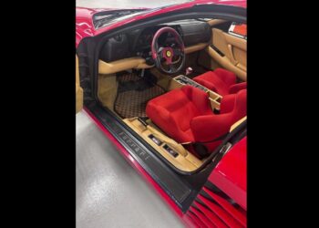 KERETA Ferrari yang dicuri daripada bekas pelumba F1, Gerhard Berger kira-kira 28 tahun lalu. - AP