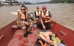 Keadaan air sungai bahaya, operasi SAR bot karam Kapit diperluaskan