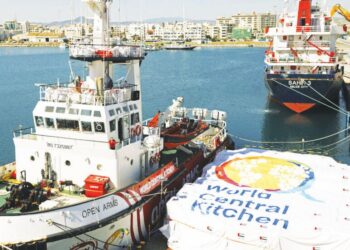 KAPAL Open Arms sebelum berlepas dari pelabuhan Larnaca, Cyprus -CNBC