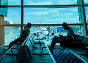 TRANSFORMASI digital memainkan peranan penting dalam mewujudkan lapangan terbang masa 
depan yang lebih cekap. – UTUSAN/MUHAMAD IQBAL ROSLI