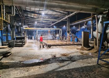 OPERASI sebuah kilang getah asli mentah yang didakwa mengeluarkan bau busuk sehingga menjejaskan kehidupan penduduk sekitar Bukit Banyan dan Bintang Maya Residence, Sungai Petani.