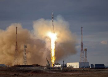 KAPAL angkasa Soyuz MS-25 berlepas dari Stesen Kosmodrom Baikonur, Kazakhstan.-AFP