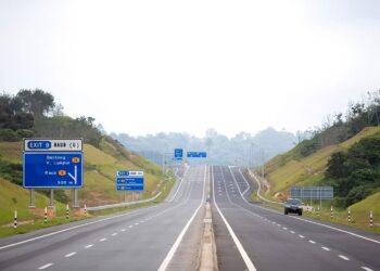 PENGGUNA Lingkaran Tengah Utama (LTU) Seksyen 5A: Raub ByPass di Raub, Pahang diminta menjaga kebersihan dan tidak membuang sampah sewenang-sewenangnya di laluan tersebut.