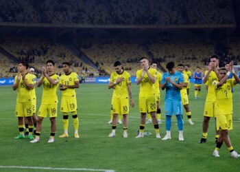 PEMAIN-Pemain Harimau Malaya perlu bangkit dalam dua perlawanan terakhir Kumpulan D jika mahu meneruskan kemaraan ke pusingan seterusnya.-UTUSAN/SHIDDIEQIIN ZON