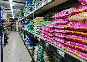 BEKALAN BPI di sebuah pasar raya ketika tinjauan Utusan Malaysia di sekitar Melaka. - UTUSAN/AMRAN MULUP