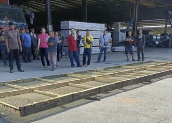 260324-Klt-Maut PagarKilang-Done Online

LOKASI kejadian warga emas maut dihempap pagar dalam kejadian di 
Kawasan Perindustrian Tanah Merah, Kelantan-IHSAN POLIS