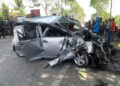KEADAAN kereta Perodua Myvi dinaiki tiga warga emas yang terlibat kemalangan dengan sebuah lori di Jalan Sungai Limau Dalam, Yan.