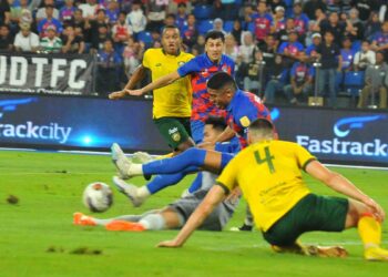 LIGA Bolasepak Malaysia (MFL) mengambil pendekatan tegas terhadap soal kemampuan kewangan kelab-kelab dalam Liga Malaysia. - GAMBAR HIASAN