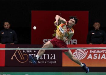 LEE Zii Jia akan menentang pemain Jepun, Kodai Naraoka pada pusingan pertama Kejohanan Badminton All England di Arena Birmingham, hari ini. – UTUSAN/AMIR KHALID