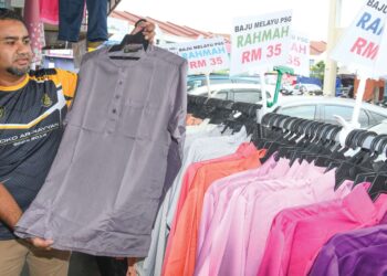 REKAAN baju Melayu amat sesuai dengan iklim tempatan.