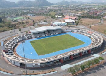 PENYOKONG Perlis yang sebelum ini teruja memenuhi stadium nampak hanya tinggal angan-angan apabila Perlis United FC (PUFC)
gagal memperolehi lesen kebangsaan saingan Liga Super 2024/2025.- UTUSAN/IZLIZAN OTHMAN