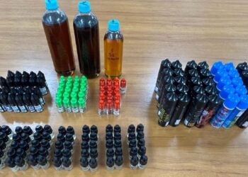 SEBAHAGIAN cecair vape yang dirampas polis dalam satu serbuan di sebuah premis di Taman Ria, Port Dickson semalam.