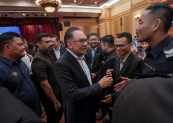 Anwar Ibrahim 
– Utusan/FAISOL MUSTAFA