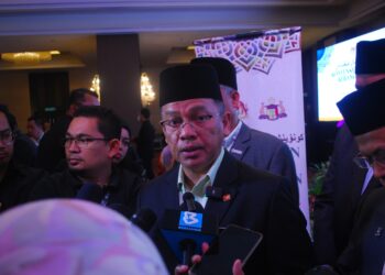 MOHD. NA'IM Mokhtar mengadakan sidang akhbar selepas merasmikan Konvensyen Baitulmal Kebangsaan 2024 di Banda Hilir, Melaka. - UTUSAN/AMRAN MULUP