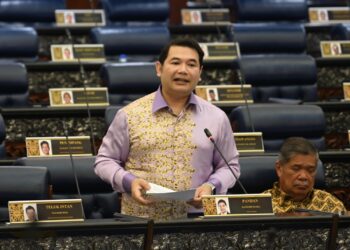 RAFIZI Ramli semasa sesi pertanyaan-pertanyaan bagi jawab lisan di Dewan Rakyat hari ini. - GAMBAR JABATAN PENERANGAN MALAYSIA