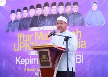 MOHD. Nassuruddin Daud during his opening speech at the Iftar Mahabbah Ceremony of the State Government Information Secretariat of UPKN) Kelantan and Media with the Leadership of Appreciation for Building With Islam (PMBI) in Kota Bharu, Kelantan yesterday.-IHSAN UPKN