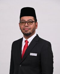 Solat pekarangan kuil, masyarakat jangan cepat menghukum