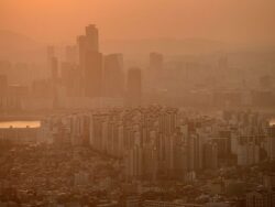 Korea Selatan dilanda jerebu, ruang udara bertukar kuning